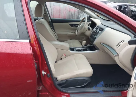 2015 Nissan Altima 2.5 S z USA, uszkodzony, nr VIN 1N4AL3AP5FC592369